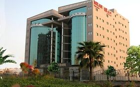 Milan Deluxe Suites