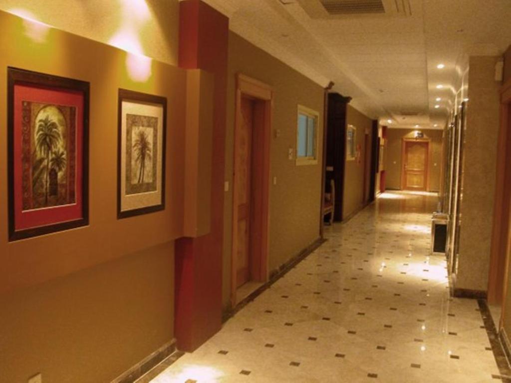Milan Deluxe Suites Khobar Buitenkant foto