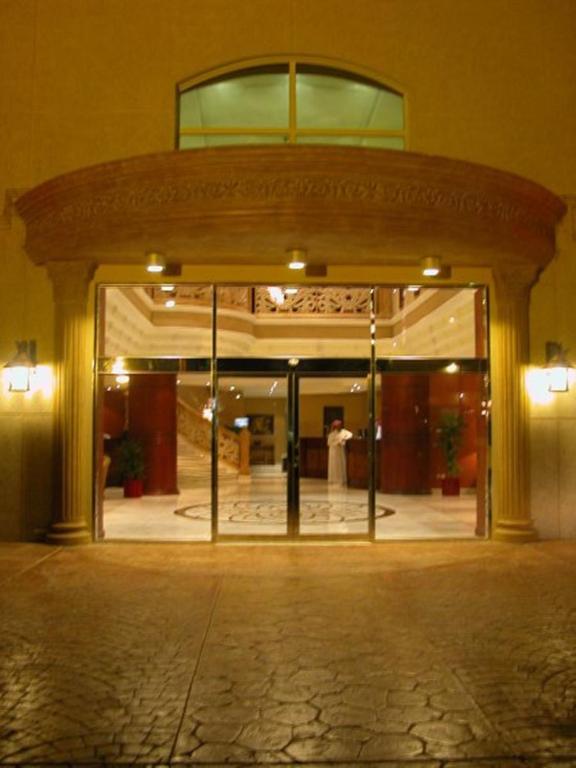 Milan Deluxe Suites Khobar Buitenkant foto