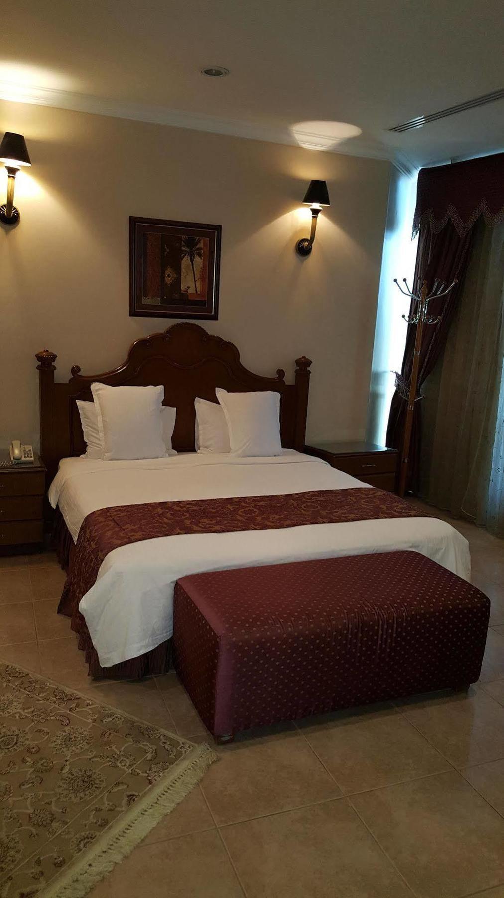 Milan Deluxe Suites Khobar Buitenkant foto